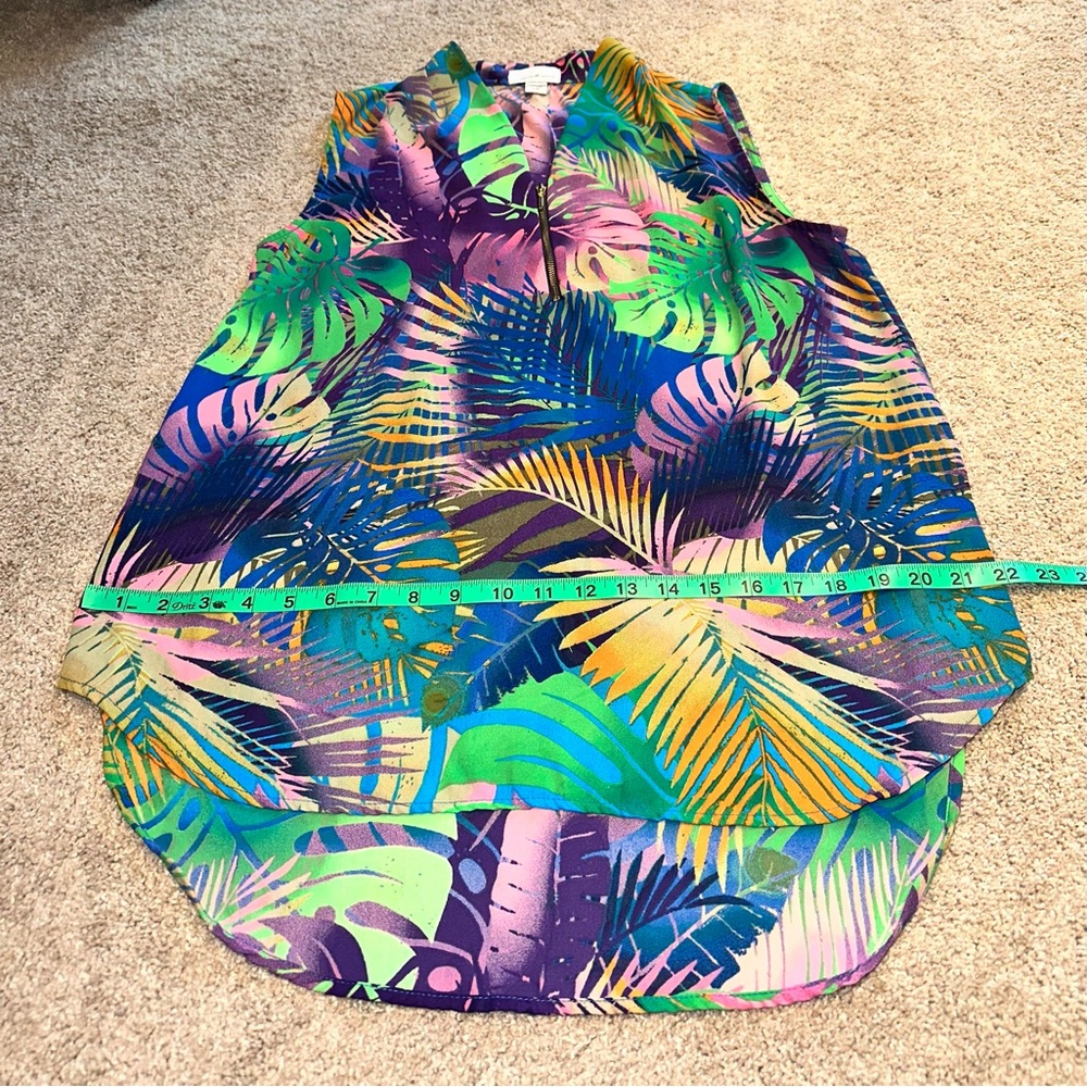 Jaclyn Smith Collection Tropical Sleeveless Blouse. Size L - Picture 5 of 6